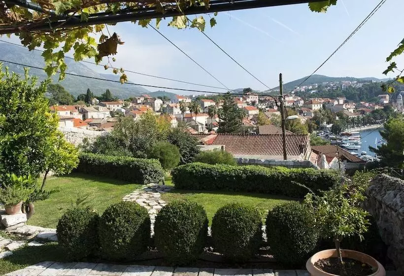 Villa Maslina