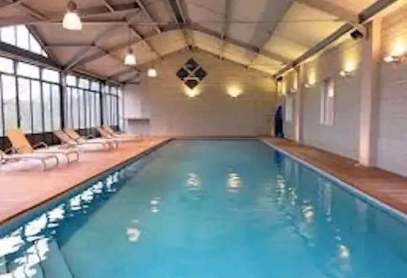 ベッドアンドブレックファースト Kolda Properties