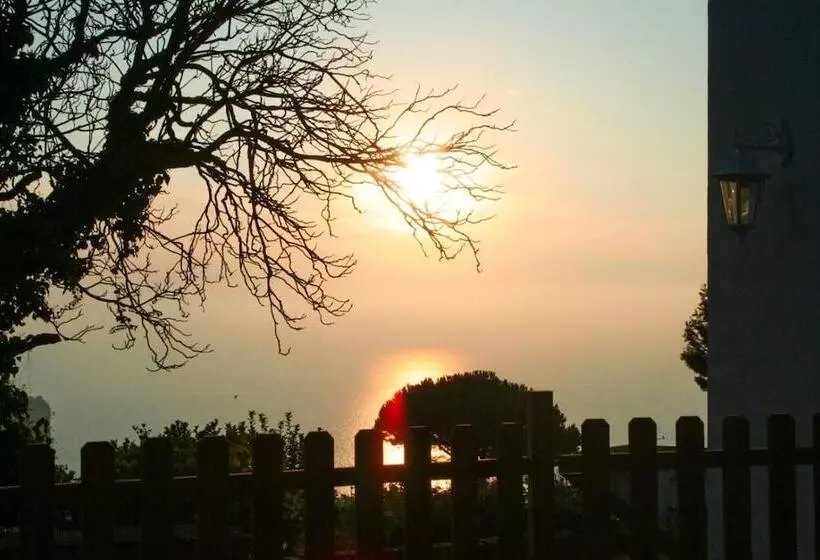 Aamiaismajoitus (B&B) Villa Prota