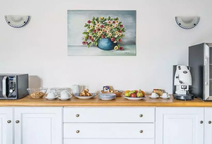 Aamiaismajoitus (B&B) Villa Prota