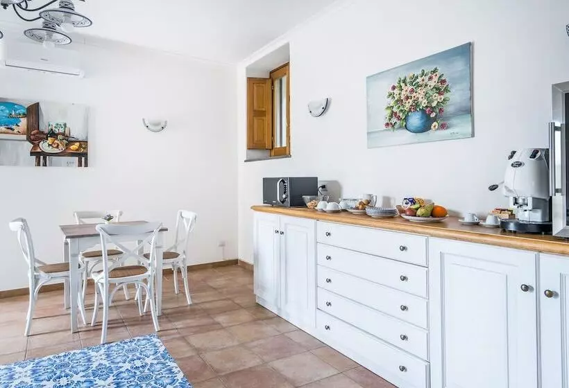 Aamiaismajoitus (B&B) Villa Prota