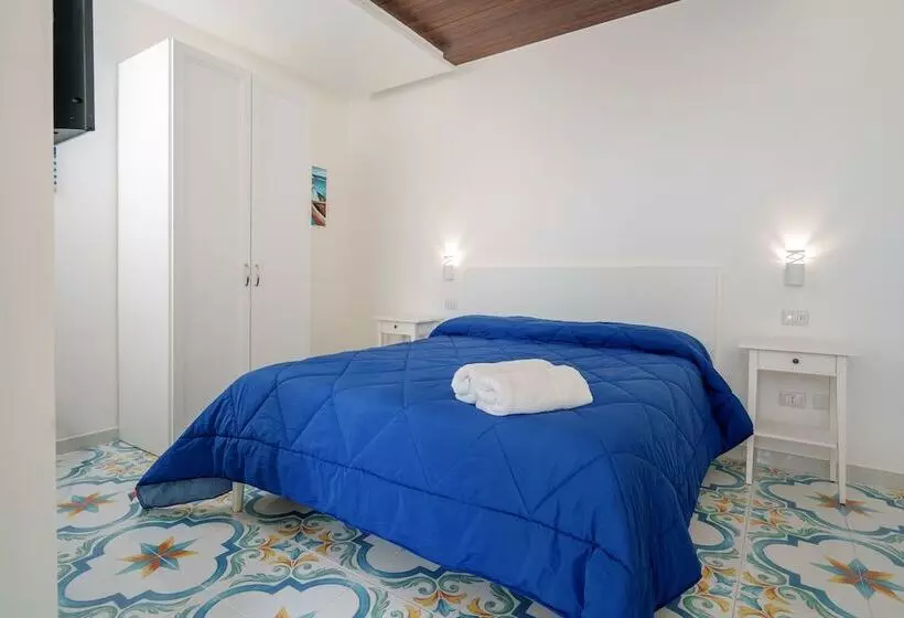 Aamiaismajoitus (B&B) Villa Prota