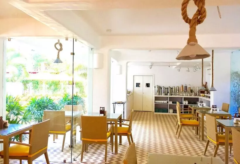 Hotelli Bloomrooms @ Calangute