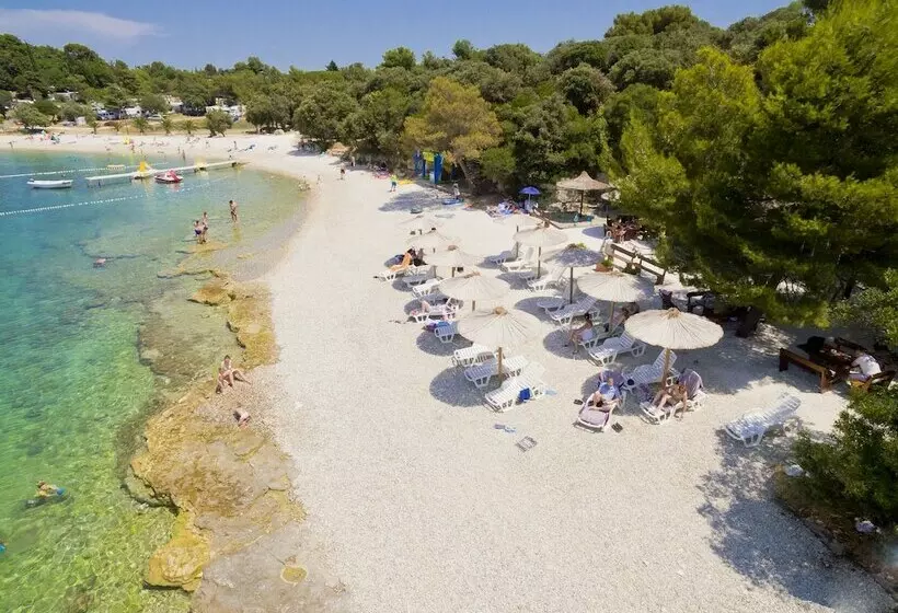 ホテル Camping Adria Mobile Homes In Brioni