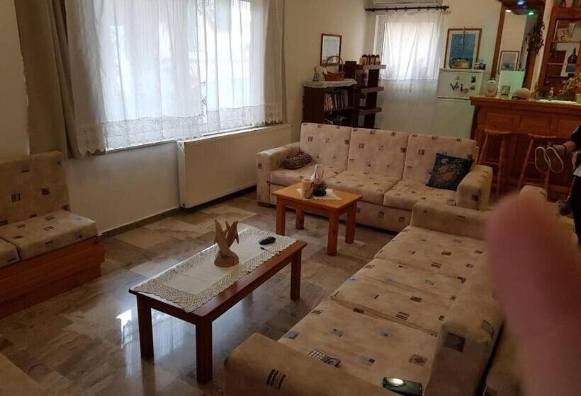 בית מלון כפרי Drosia