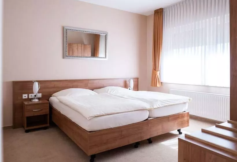 Hotelli Restaurant Kreuz Meyer