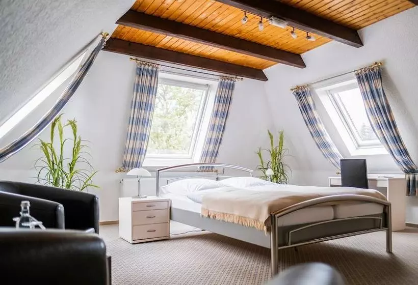 Hotelli Restaurant Kreuz Meyer