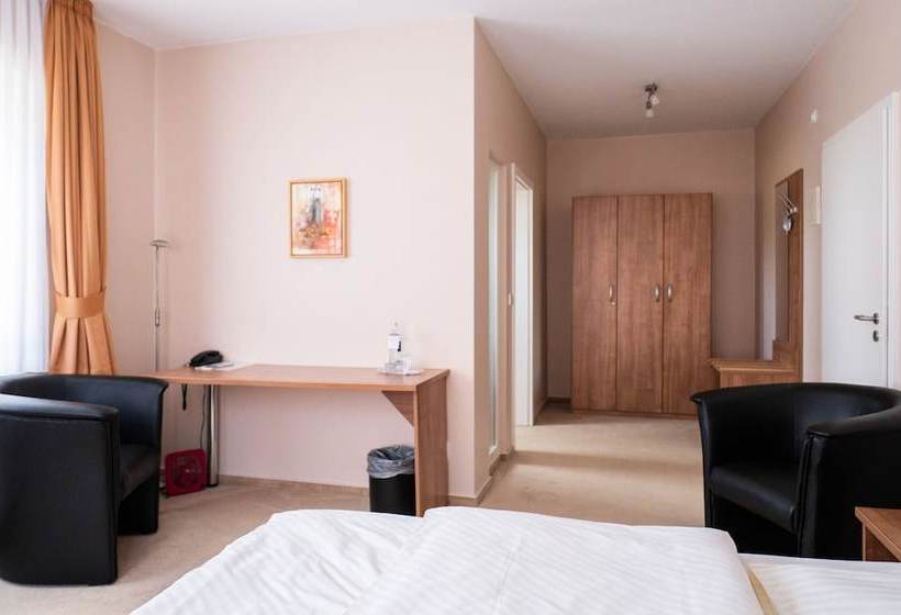 ホテル Restaurant Kreuz Meyer