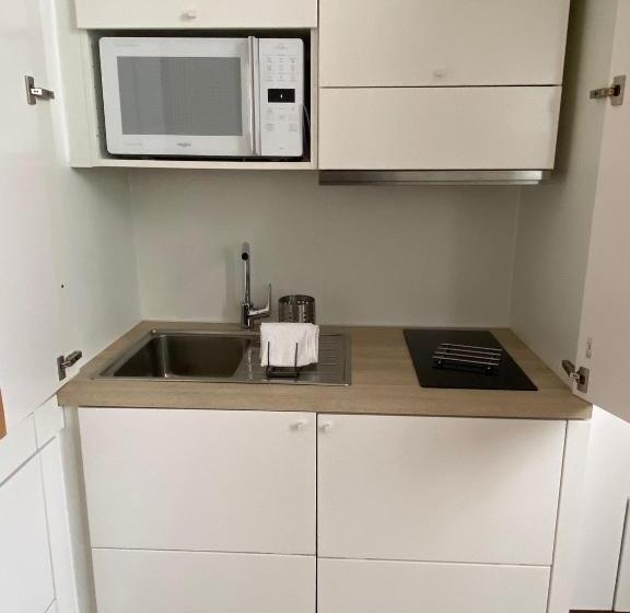 Le Mouton à 5 Pattes Aubagnecassisaix En Provence