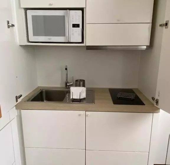 Le Mouton à 5 Pattes Aubagnecassisaix En Provence