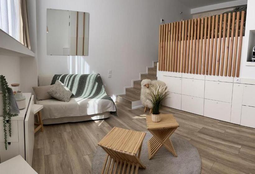 Le Mouton à 5 Pattes Aubagnecassisaix En Provence