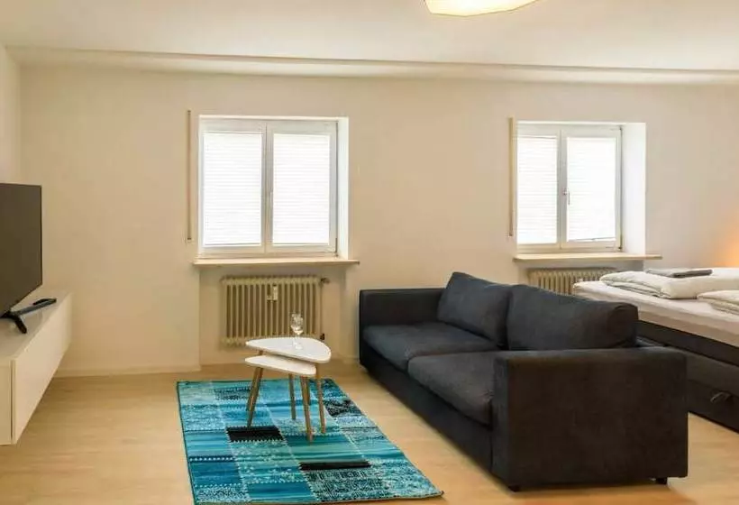 Modern Apartment In City Center