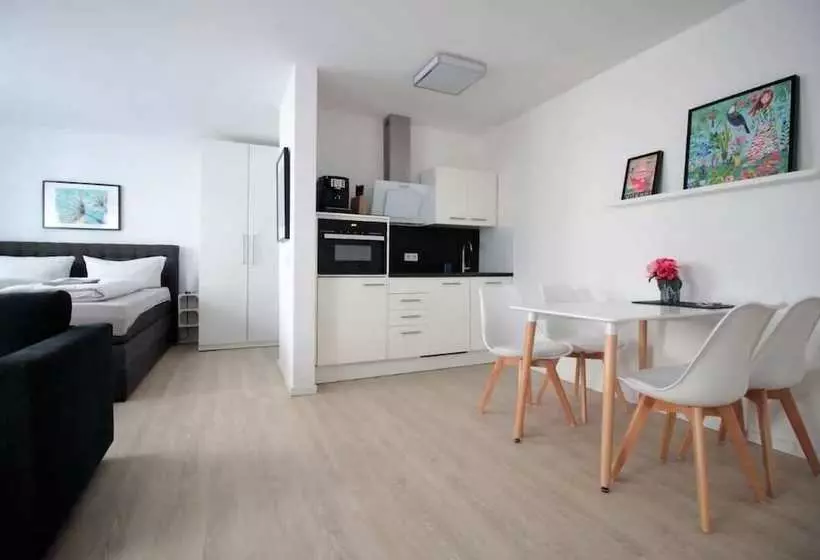 Modern Apartment In City Center