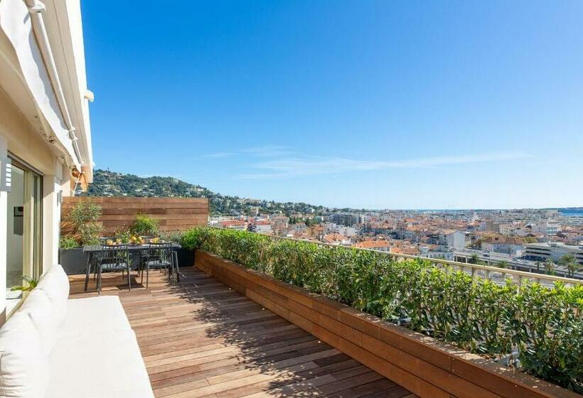 Rooftop Soha 2 Bdr 2 Bthr 1 Toil Clim Terrace Elevator Small Parking