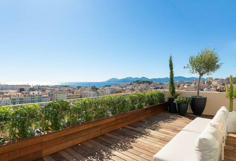 Rooftop Soha 2 Bdr 2 Bthr 1 Toil Clim Terrace Elevator Small Parking