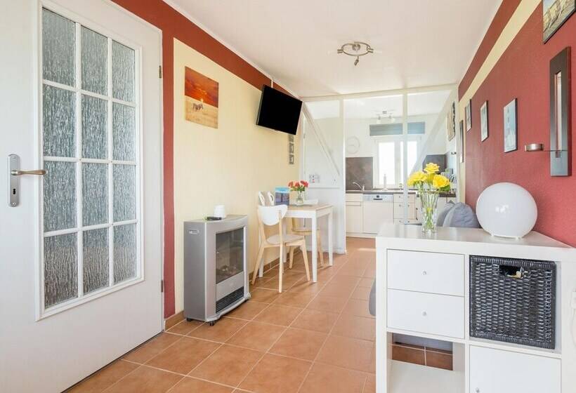 Snug Bungalow In Insel Poel Germany Near Beach