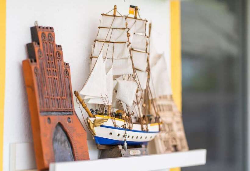 Snug Bungalow In Insel Poel Germany Near Beach