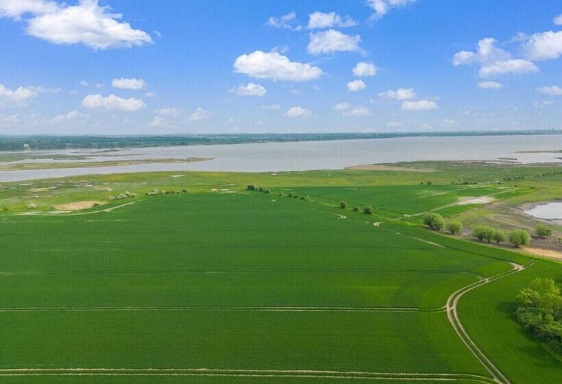 Snug Bungalow In Insel Poel Germany Near Beach