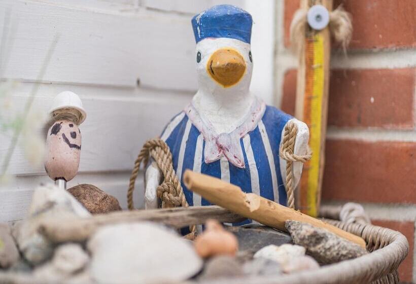 Snug Bungalow In Insel Poel Germany Near Beach