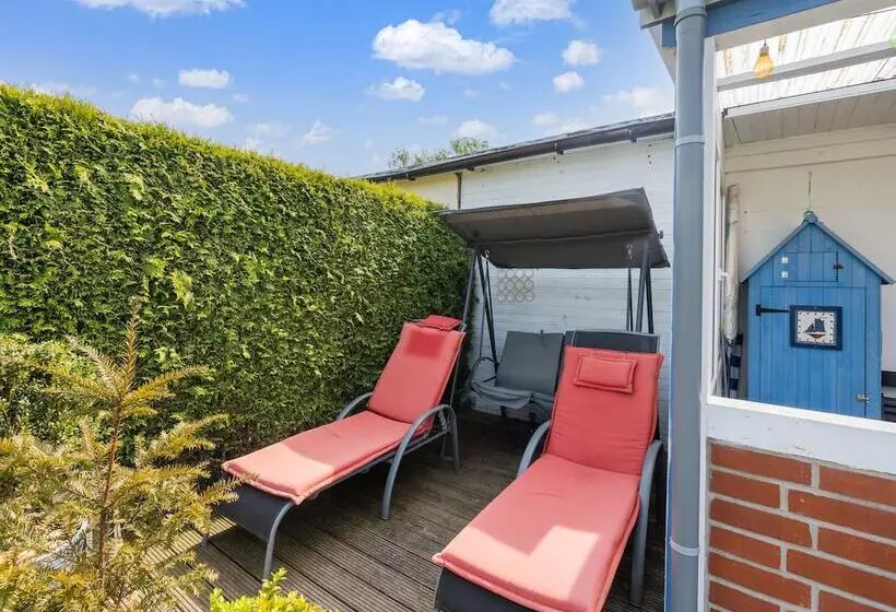 Snug Bungalow In Insel Poel Germany Near Beach