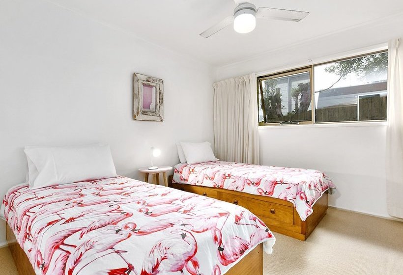 Sunshine Beach Serenity And Pet Friendly ! 9 Seaview Terrace, Sunshine Beach, Qld 4567