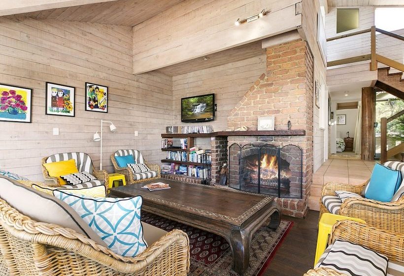 Sunshine Beach Serenity And Pet Friendly ! 9 Seaview Terrace, Sunshine Beach, Qld 4567