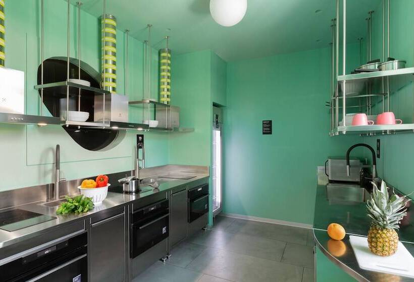 هاستل Combo Torino