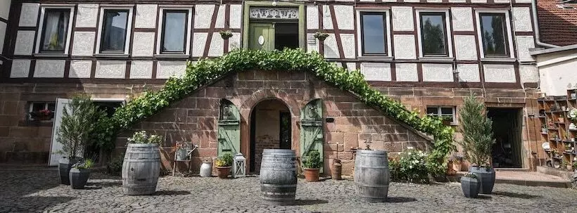 Alter Behring Gutshof