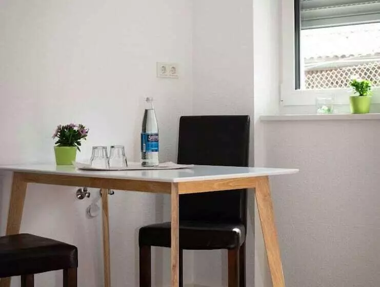 Alter Behring Gutshof