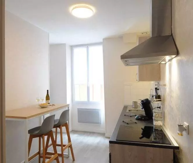 L Eutopia Au Cœur De Chablis, Parking Gratuit