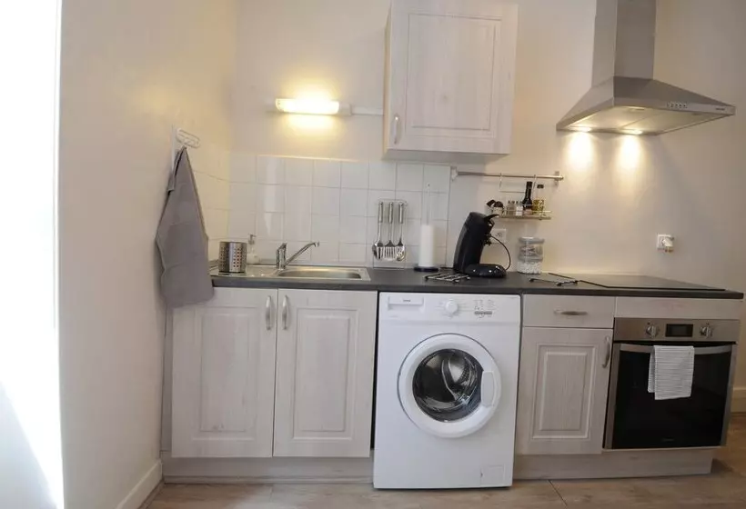 L Eutopia Au Cœur De Chablis, Parking Gratuit