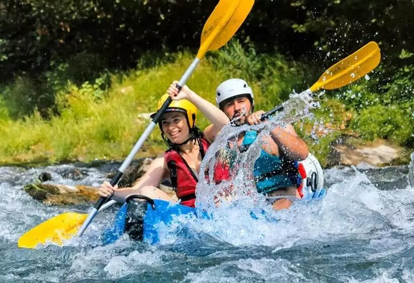 Aamiaismajoitus (B&B) Le Roucadel