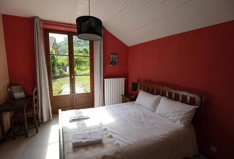 مبيت وإفطار Le Roucadel