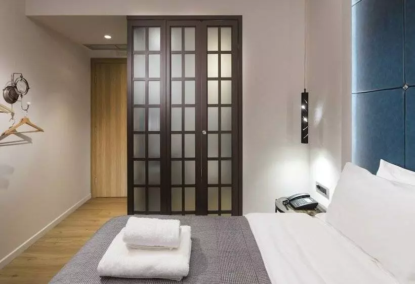 هتل Carpe Diem Boutique