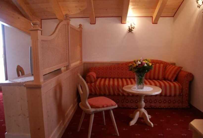 Отель El Mondin