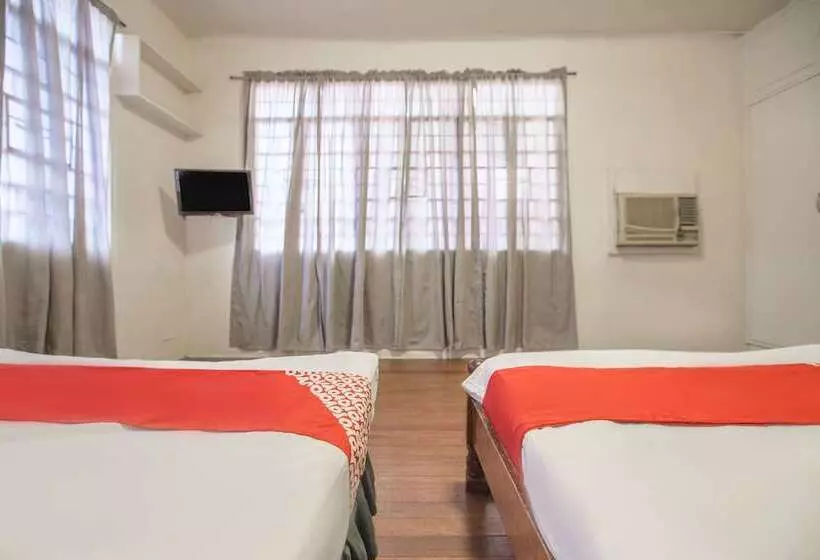 Hotelli Oyo 588 Sunrock Resort