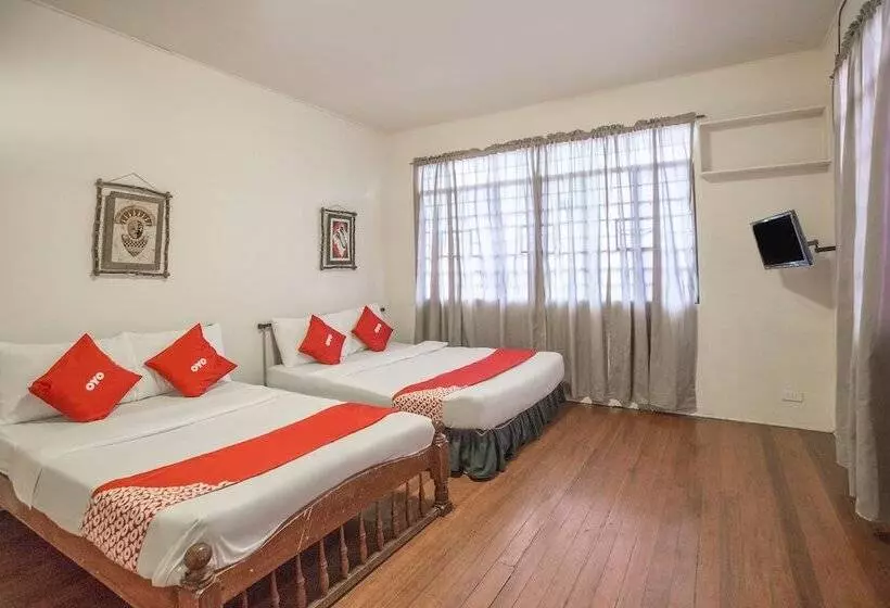 Hotelli Oyo 588 Sunrock Resort