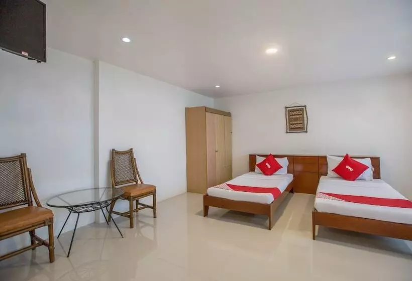 Hotelli Oyo 588 Sunrock Resort