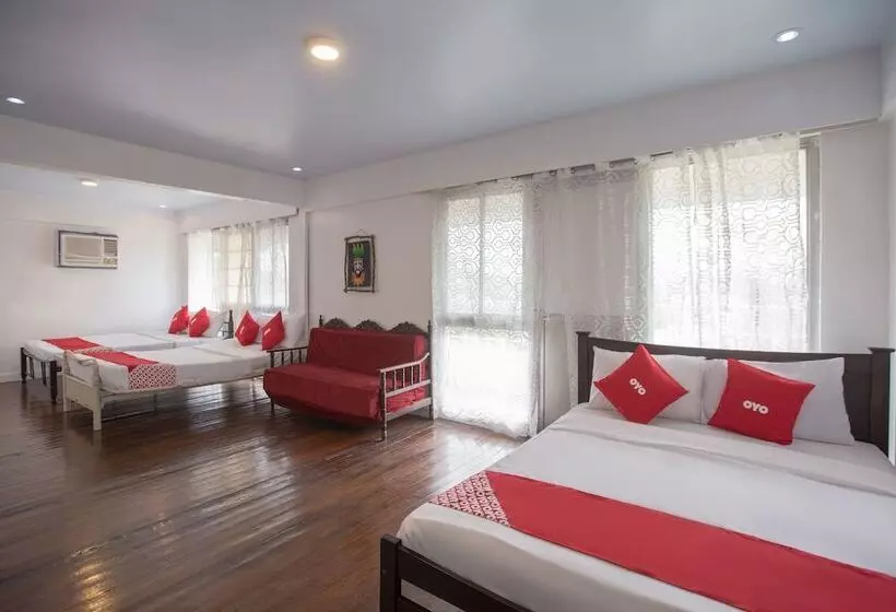 Hotelli Oyo 588 Sunrock Resort