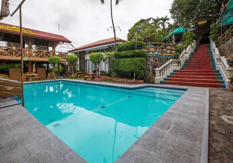 Hotelli Oyo 588 Sunrock Resort