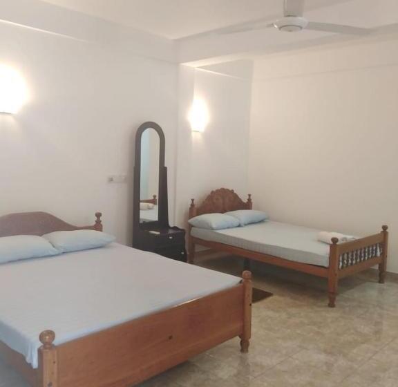 فندق Emerald Guest House