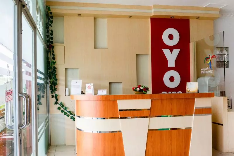 ホテル Oyo 2199 Mandiri Residence