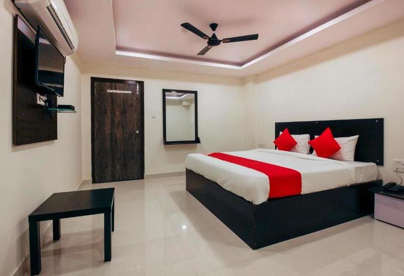 호텔 Oyo 69411  Mega Mak International