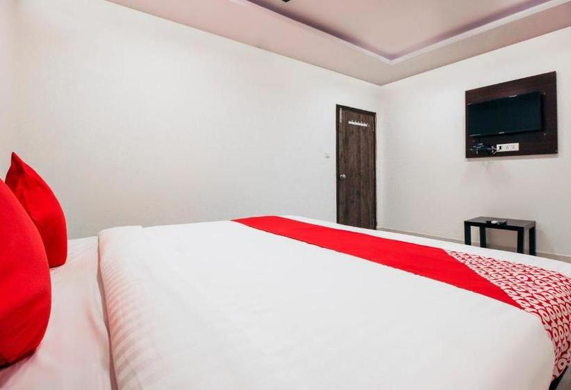 호텔 Oyo 69411  Mega Mak International