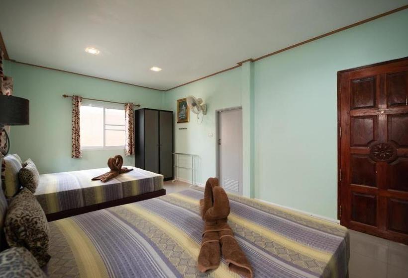 בית מלון כפרי Oyo 810 Morakot Resort