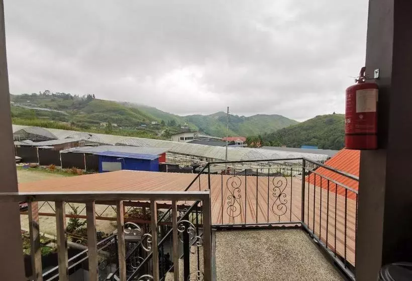 Hotelli Spot On 89963 Sinurambi Homestay 2