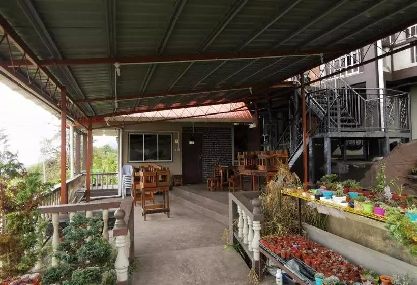 Hotelli Spot On 89963 Sinurambi Homestay 2