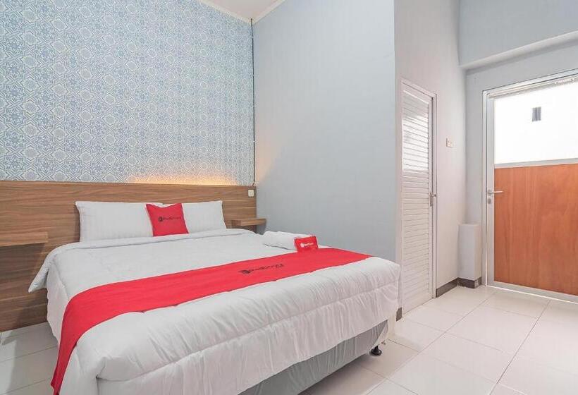 פנסיון Reddoorz Near Alun Alun Garut