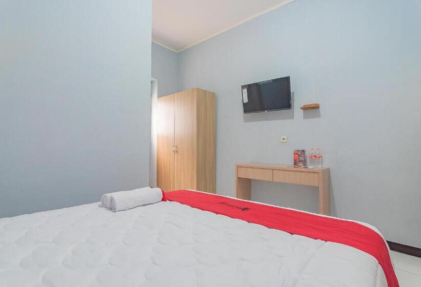 פנסיון Reddoorz Near Alun Alun Garut