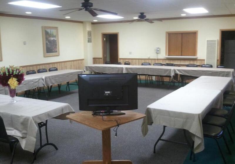 فندق Big Pines Mountain House